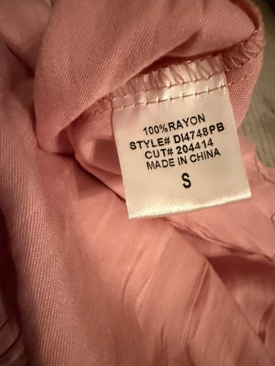 Off-Shoulder Rose Pink Tiered Maxi Dress - Picture 9 of 9